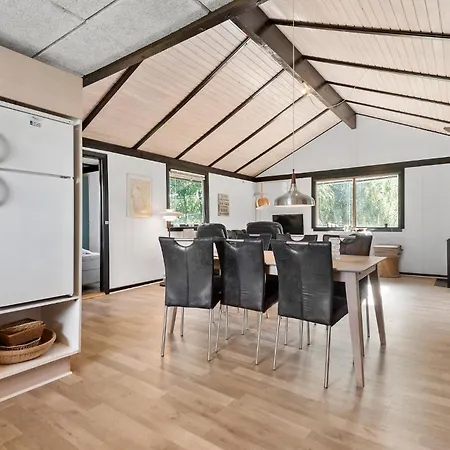 2 Bedroom Pet Friendly In